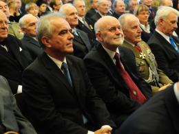 Zasłużeni mieszkańcy miasta z honorami