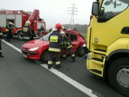 Wypadek na obwodnicy Opola - kobieta próbowała zawrócić