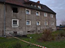 Pożar mieszkania - ewakuowano 23 osoby