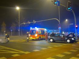 Kierowca audi zignorował czerwone światło