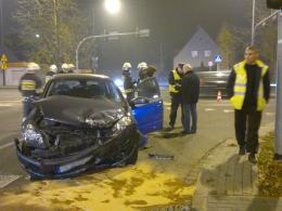 Kierowca audi zignorował czerwone światło