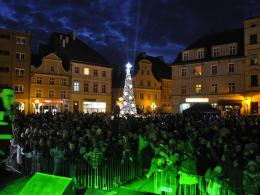 Brzeg rozświetlony 40 tysiącami lampek