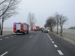 Czołowe zderzenie z ciężarówką pod Strzelcami Opolskimi