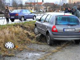 Cztery auta zderzyły się przy stacji paliw BP