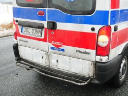 Zderzenie z karetką pogotowia w Jełowej