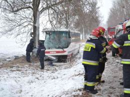 Poważny wypadek autobusu pod Brzegiem