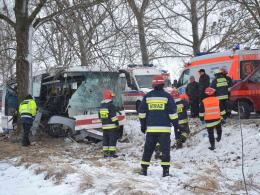 Poważny wypadek autobusu pod Brzegiem