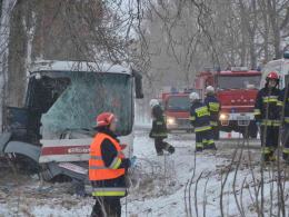 Poważny wypadek autobusu pod Brzegiem