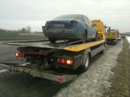 Mercedes i audi zderzyły się na autostradzie