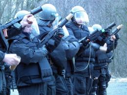 Policjanci ćwiczą przed Euro 2012