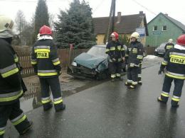 Kierująca tico wjechała w hydrant