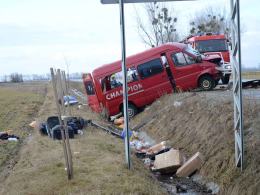 Wypadek busa, ciężko ranną kobietę zabrał śmigłowiec LPR
