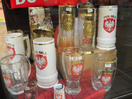 Okazjonalne, patriotyczne kufle do piwa zaczął produkować zakład Tułowickiej Porcelany.(Fot: Dżacheć)