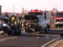 Tragedia w drodze do szkoły. Nie żyje dwoje nastolatków.