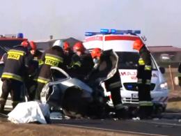 Tragedia w drodze do szkoły. Nie żyje dwoje nastolatków.