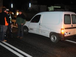 Pięć pojazdów uszkodzonych po zderzeniach w Dąbrowie