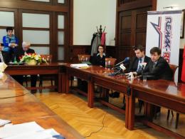 Podczas środowej konferencji w ratuszu firma Remak - Rozruch chwaliła się swoimi osiągnięciami.