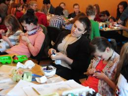 Wielkanoc się zbliża. Zobacz jak dzieci przygotowują kroszonki