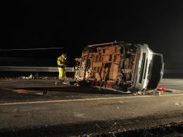 Wypadek busa na autostradzie A4