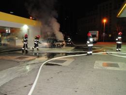 Dwa samochody spłonęły w nocy w Opolu