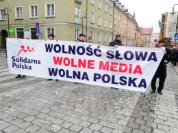 Opolska prawica w obronie TV Trwam. Z podziałami w tle