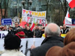 Opolska prawica w obronie TV Trwam. Z podziałami w tle