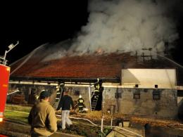 10 zastępów straży gasiło pożar w Raszowej