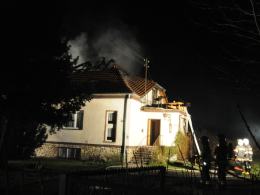 Płonie dom jednorodzinny w Przysieczy