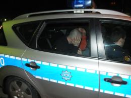 Pijany kierowca uszkodził dwa zaparkowane auta