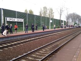 Pociąg pasażerski skierowano na zły tor