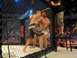 Damian Grabowski triumfiuje na MMA Attack 2