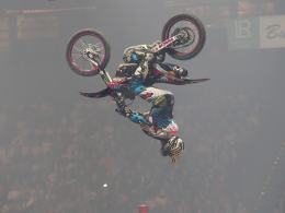 Wielkie motoryzacyjne show na stadionie Kolejarza // Wyniki konkursu!!