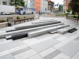 Odnowiony skwer na placu Piłsudskiego robi wrażenie
