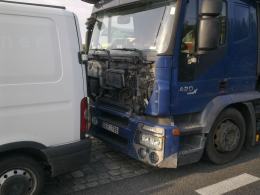 Poranny karambol w Dąbrowie