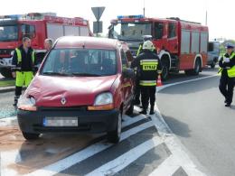 Wjechała na skrzyżowanie na czerwonym świetle, doszło do zderzenia