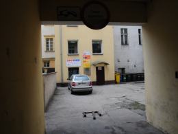 Pod wskazanym adresem bank nasienia W Opolu nie funkcjonuje. Chętni dawcy dali się za to we znaki tutejszym mieszkańcom.
