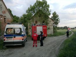 Zawalił się dach opuszczonej stodoły