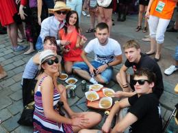 Rekordowa "chińska zupka" w Opolu. Ponad 500 litrów!