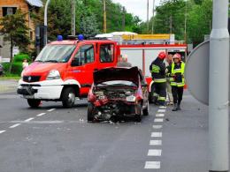 Kobieta wymusiła pierwszeństwo na skrzyżowaniu, trzy osoby ranne