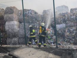 Tysiąc ton makulatury spłonęło w Krapkowicach