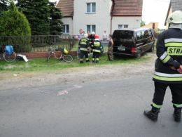 Rowerzystka potrącona przez busa walczy o życie