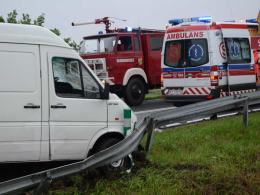Wyprzedzał na skrzyżowaniu, doszło do czołowego zderzenia