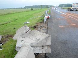 Porsche carrera roztrzaskało się na autostradzie