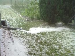 Burza nad Opolszczyzną: grad wielkości piłek do ping-ponga
