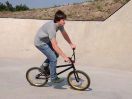 Skatepark jeszcze nie otwarty, a już oblegany