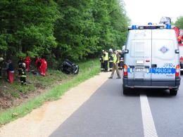 BMW dachowało pod Ozimkiem. Nie żyje 60-letnia kobieta