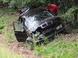 BMW dachowało pod Ozimkiem. Nie żyje 60-letnia kobieta