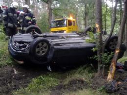 Audi dachowało na trasie Szydłów - Komprachcice