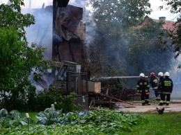 30 ton siana i słomy poszło z dymem