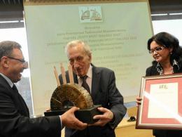 Tadeusz Mazowiecki odebrał w Opolu „Złoty Most Dialogu”